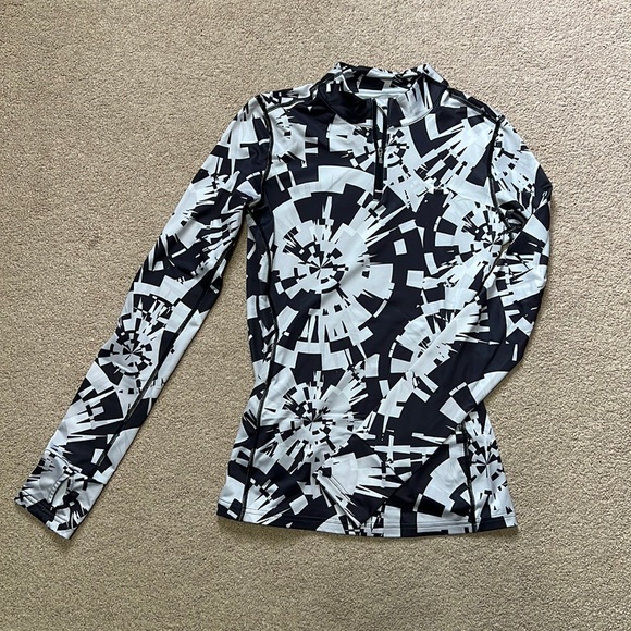 Under Armour Tops - Under Armour Quarter zip